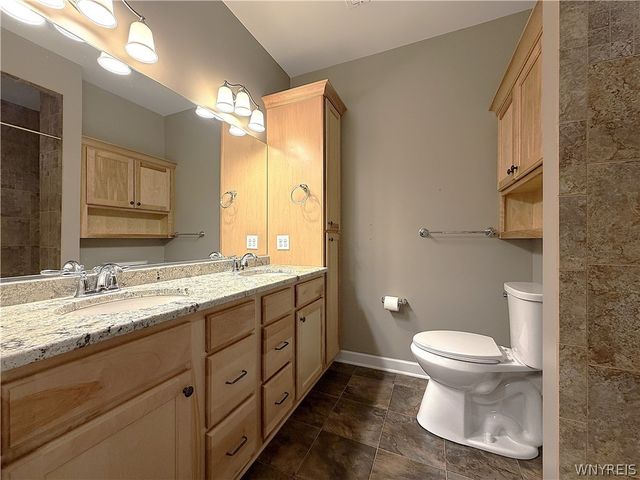 5683 Ferncrest Drive B, Clarence, NY 14032