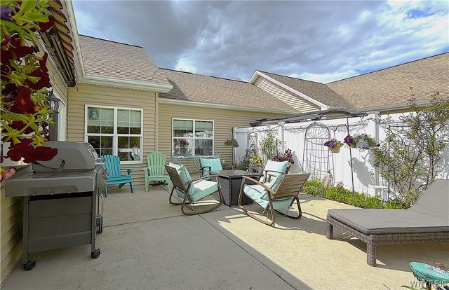 5683 Ferncrest Drive B, Clarence, NY 14032