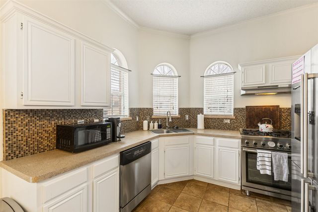 8305 Liberty Lane, Rowlett, TX 75089