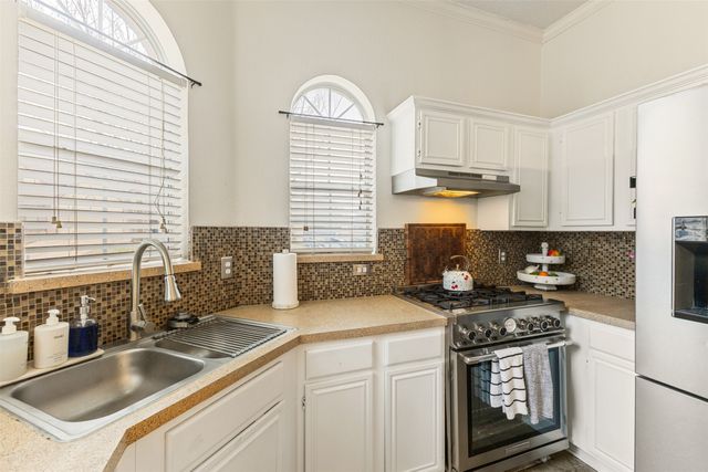 8305 Liberty Lane, Rowlett, TX 75089