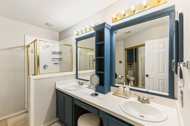 8305 Liberty Lane, Rowlett, TX 75089