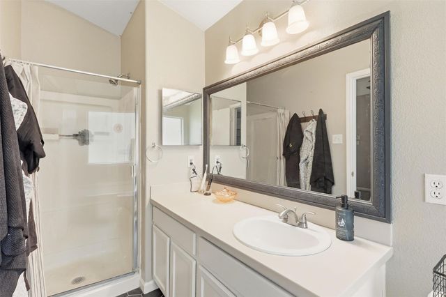 122 Easton Glen Lane, Dickinson, TX 77539