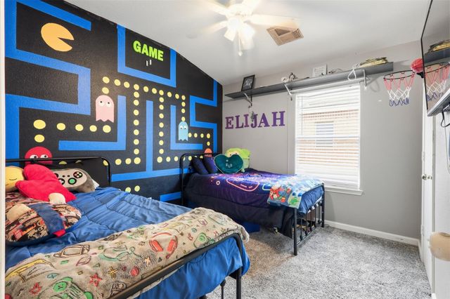 122 Easton Glen Lane, Dickinson, TX 77539