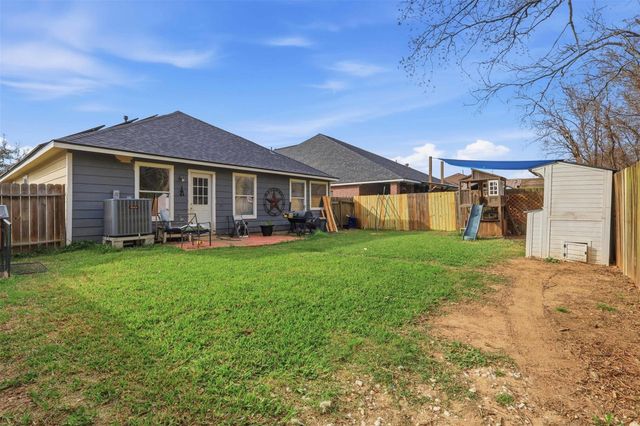 122 Easton Glen Lane, Dickinson, TX 77539