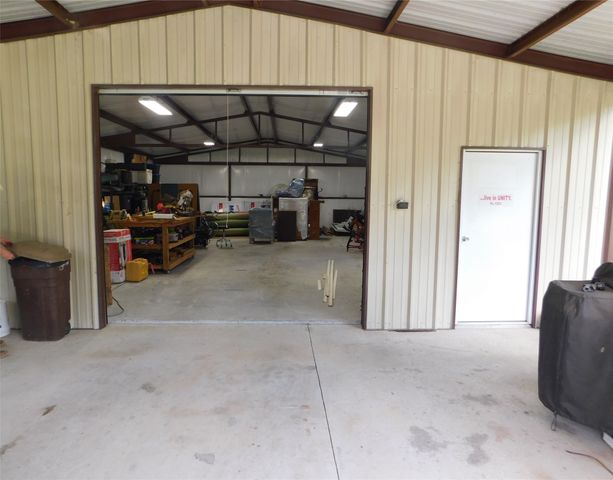 2126 County Road 1450, Bonham, TX 75418