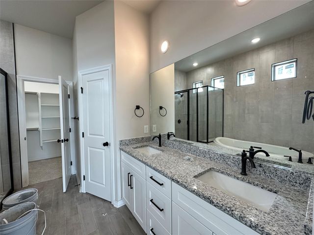 712 Eagle Crest DR, Salado, TX 76571