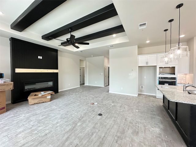 712 Eagle Crest DR, Salado, TX 76571