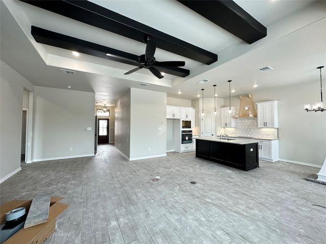 712 Eagle Crest DR, Salado, TX 76571