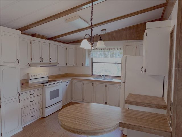 129 JANA CIRCLE, Auburndale, FL 33823