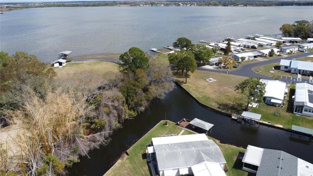 129 JANA CIRCLE, Auburndale, FL 33823