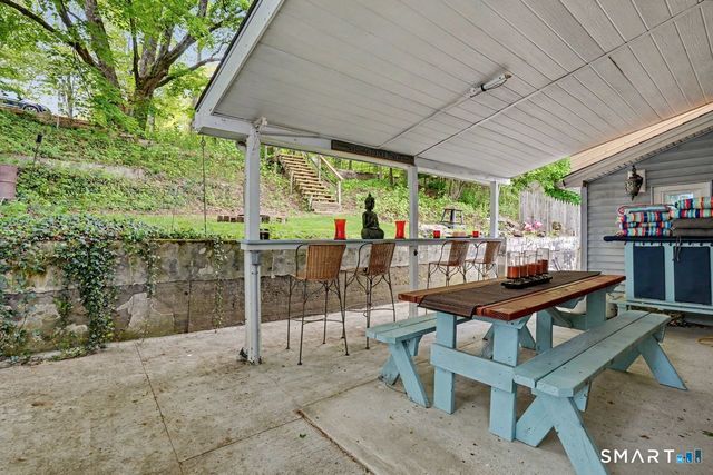 74 Maple Street, Seymour, CT 06483