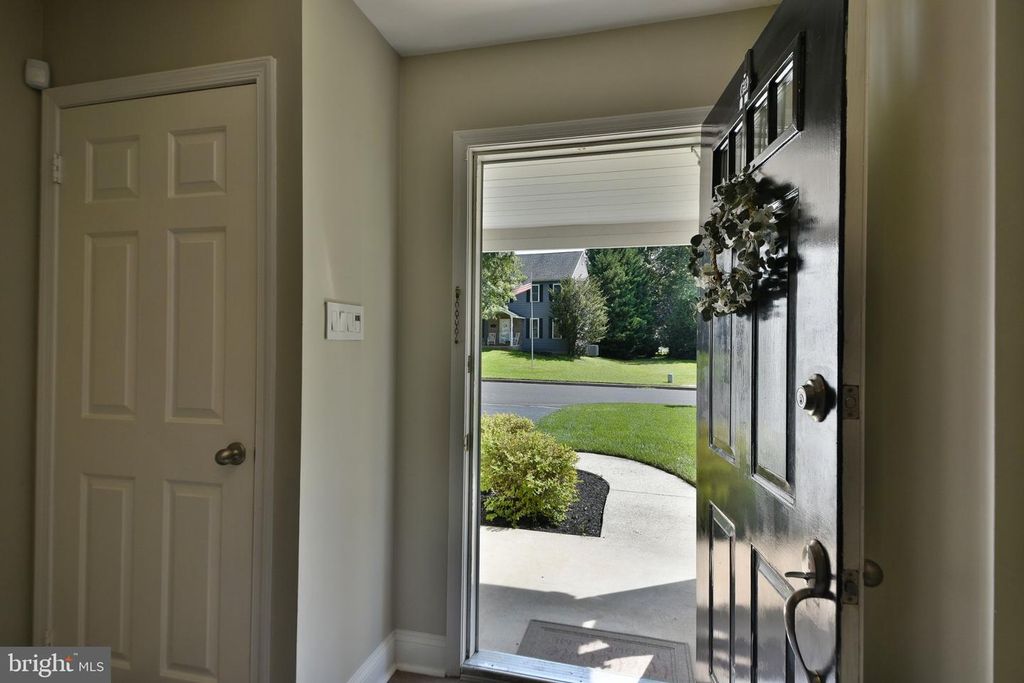 91 FORREST DR, HOLLAND, PA 18966 — photo 3