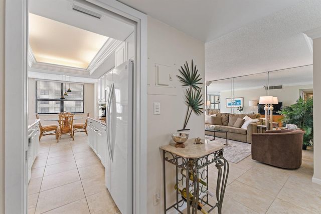 5480 N Ocean Drive B6b, Singer Island, FL 33404