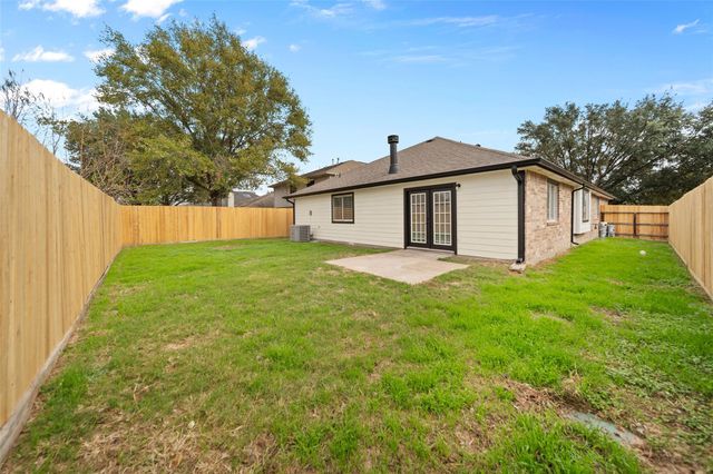 6627 Greenhouse Rd, Katy, TX 77449