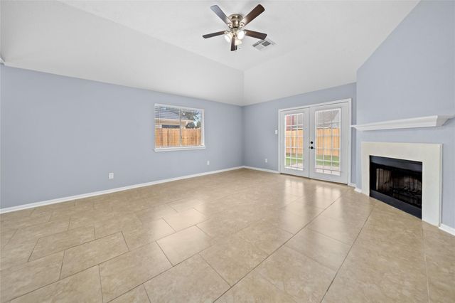 6627 Greenhouse Rd, Katy, TX 77449