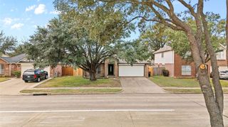 6627 Greenhouse Rd, Katy, TX 77449
