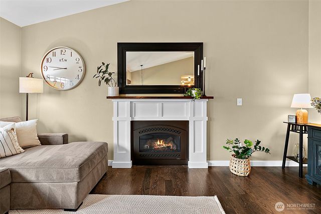 37008 20th Avenue S, Federal Way, WA 98003