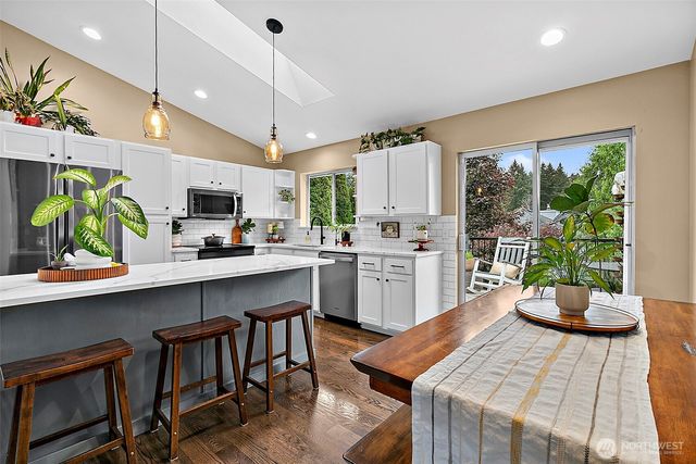 37008 20th Avenue S, Federal Way, WA 98003