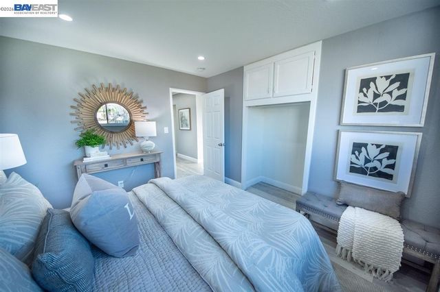 387 Elizabeth Ct, Livermore, CA 94551
