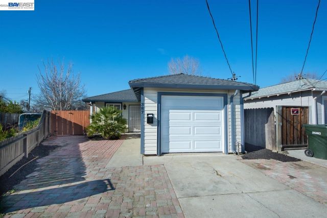 387 Elizabeth Ct, Livermore, CA 94551