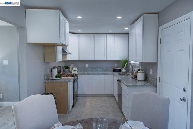 387 Elizabeth Ct, Livermore, CA 94551