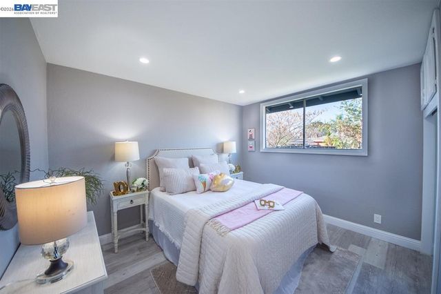 387 Elizabeth Ct, Livermore, CA 94551