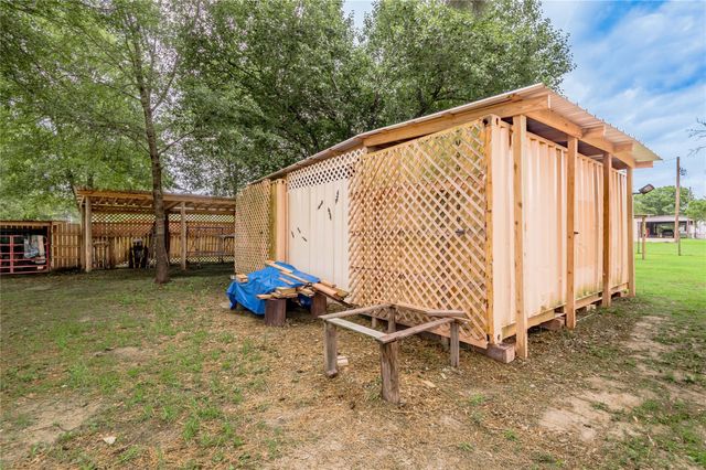 159 S Pecan Avenue, Groveton, TX 75845