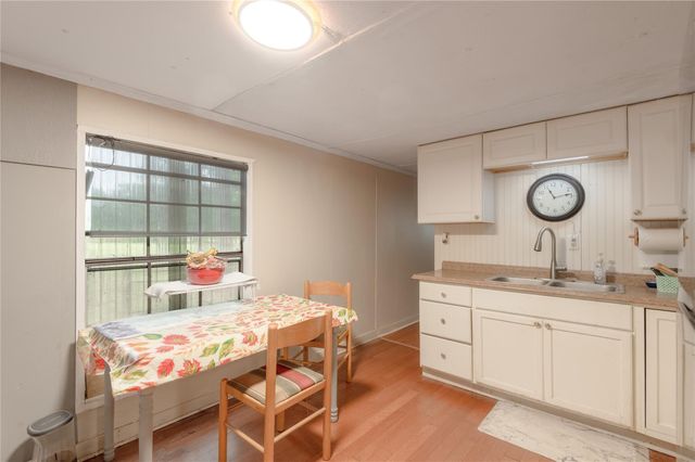 159 S Pecan Avenue, Groveton, TX 75845