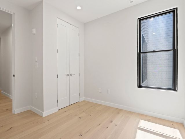 340 West 2nd Street 17, Boston, MA 02127