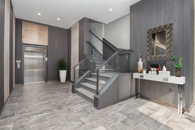 340 West 2nd Street 17, Boston, MA 02127