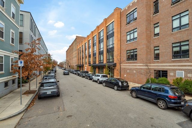 340 West 2nd Street 17, Boston, MA 02127