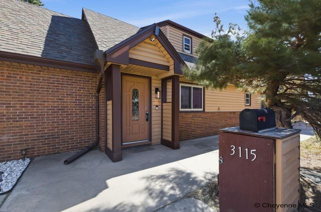 3115 BLUFF PL, Cheyenne, WY 82009