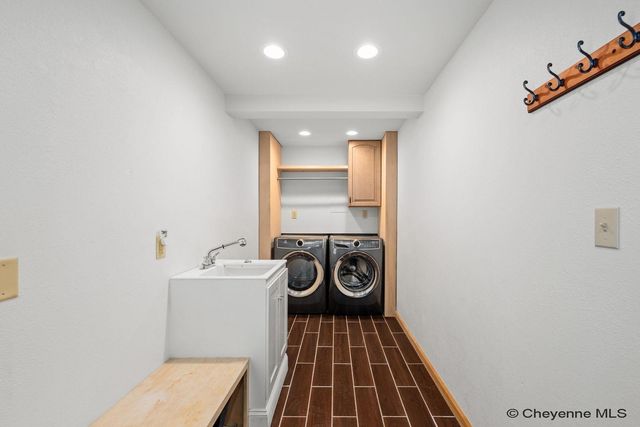 3115 BLUFF PL, Cheyenne, WY 82009