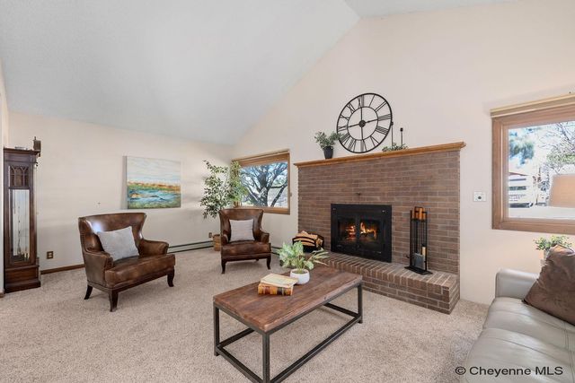 3115 BLUFF PL, Cheyenne, WY 82009