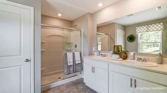 64 Cider Mill Drive, Ashville, OH 43103