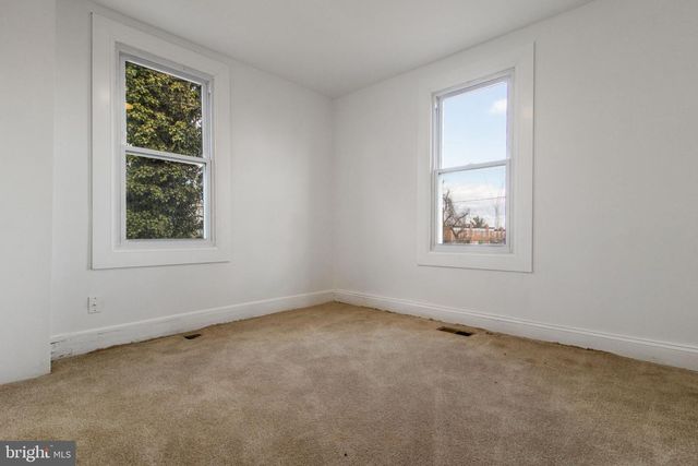 5327 HAMLIN AVE, Baltimore, MD 21215