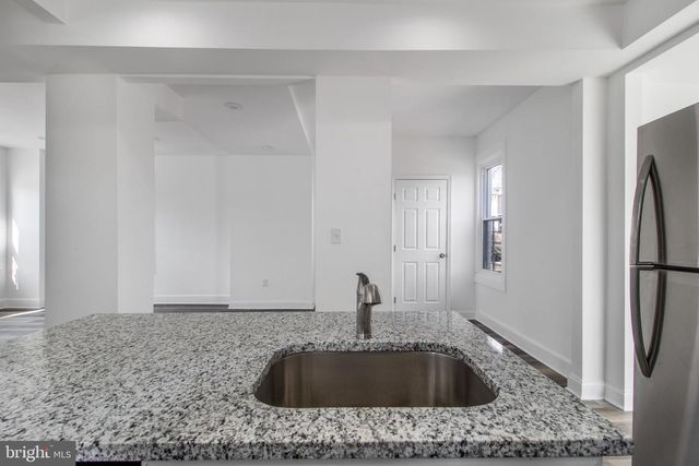 5327 HAMLIN AVE, Baltimore, MD 21215