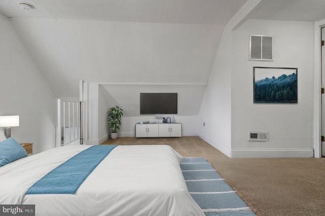 5327 HAMLIN AVE, Baltimore, MD 21215