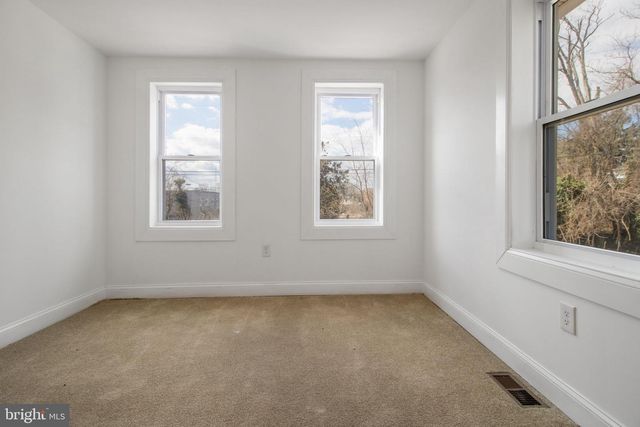 5327 HAMLIN AVE, Baltimore, MD 21215
