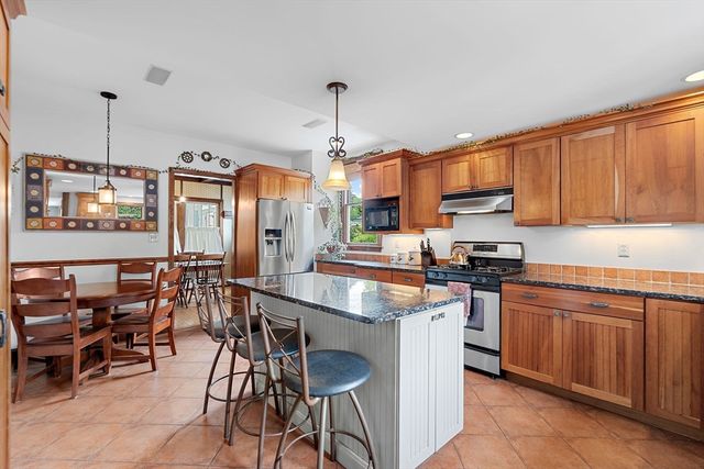 34 Great Road, Maynard, MA 01754