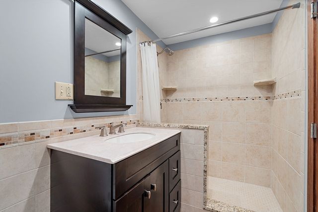 34 Great Road, Maynard, MA 01754