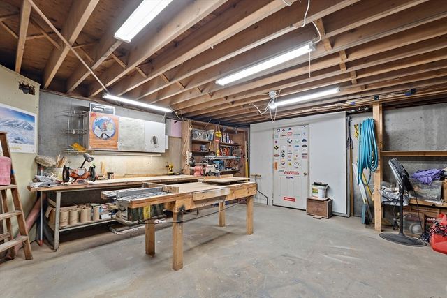34 Great Road, Maynard, MA 01754