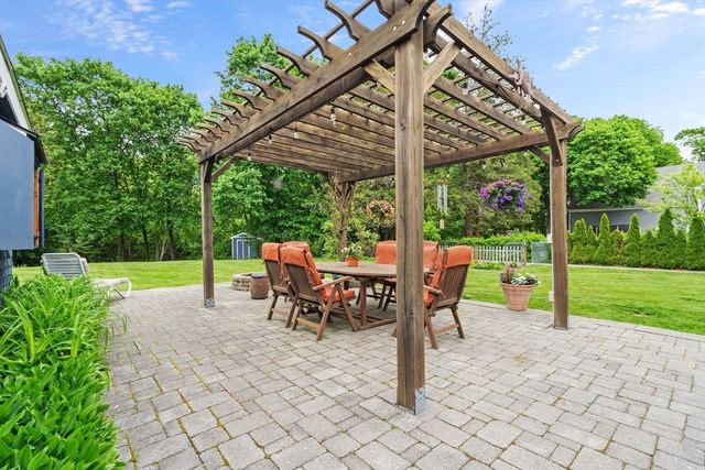 34 Great Road, Maynard, MA 01754