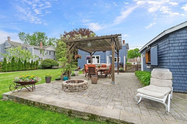 34 Great Road, Maynard, MA 01754