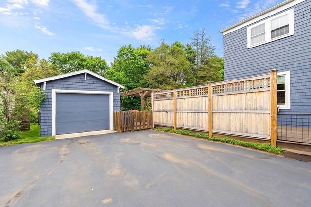 34 Great Road, Maynard, MA 01754