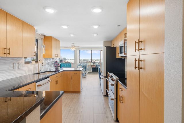 1600 GULF BOULEVARD 717, Clearwater Beach, FL 33767