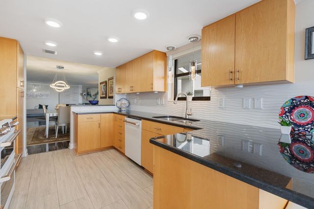 1600 GULF BOULEVARD 717, Clearwater Beach, FL 33767