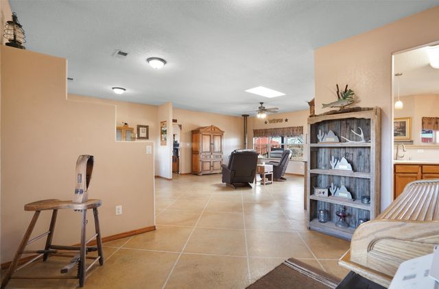 25 Arroyita, Algodones, NM 87001