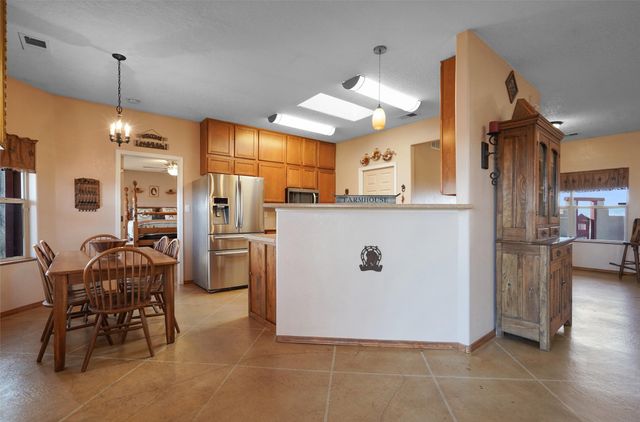 25 Arroyita, Algodones, NM 87001