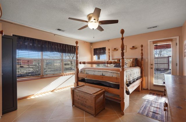 25 Arroyita, Algodones, NM 87001